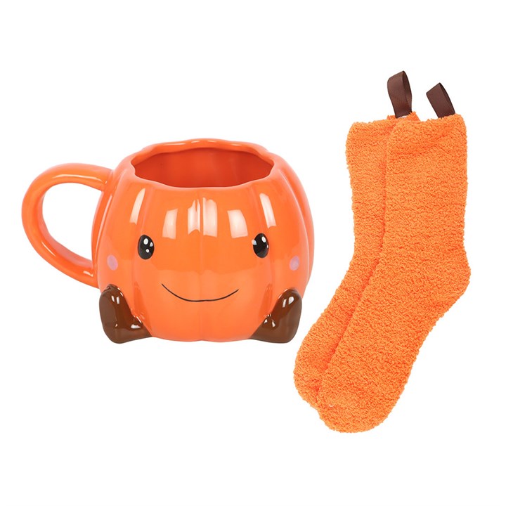 Smiling Pumpkin Mug & Socks Set